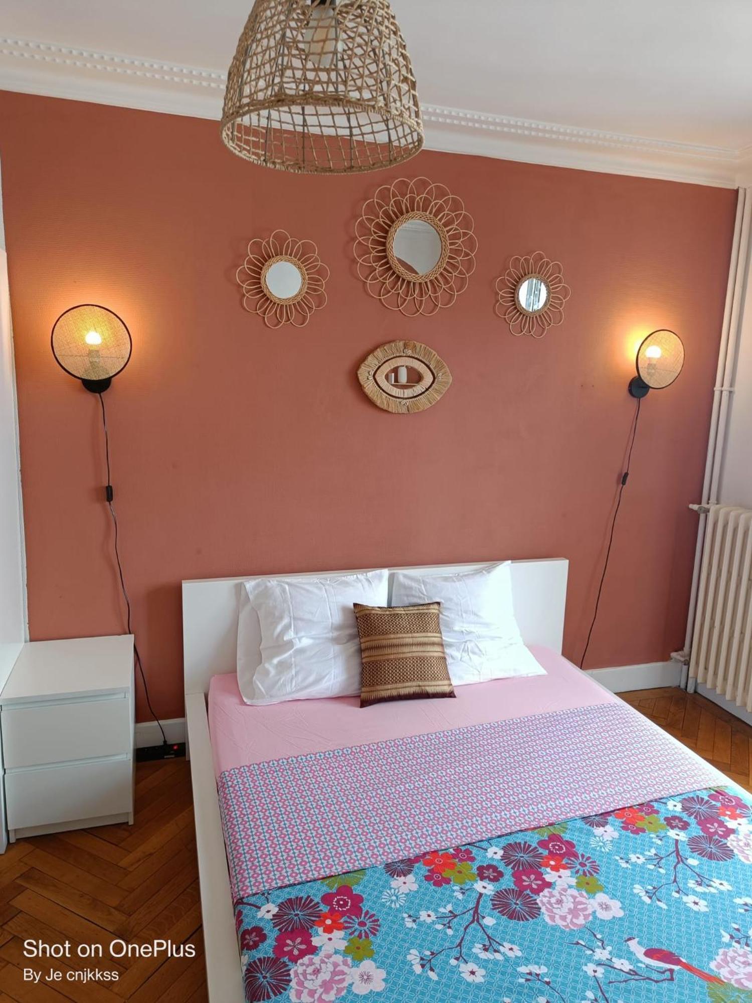 Homestay Belle D'hote Avec Balcon Prive - 3 Mins Gare - Geneve Acces Direct