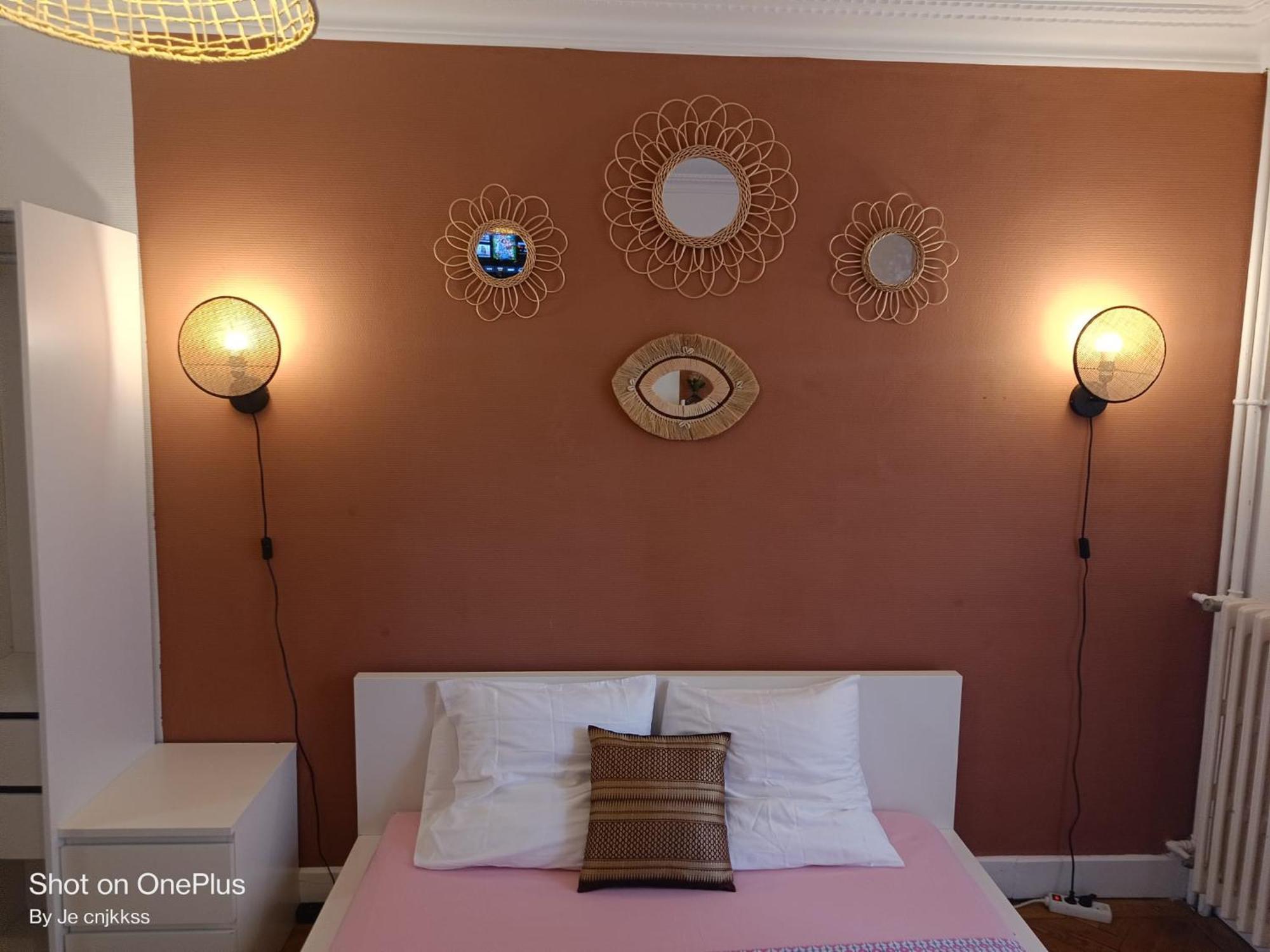 Homestay Belle D'hote Avec Balcon Prive - 3 Mins Gare - Geneve Acces Direct Annemasse