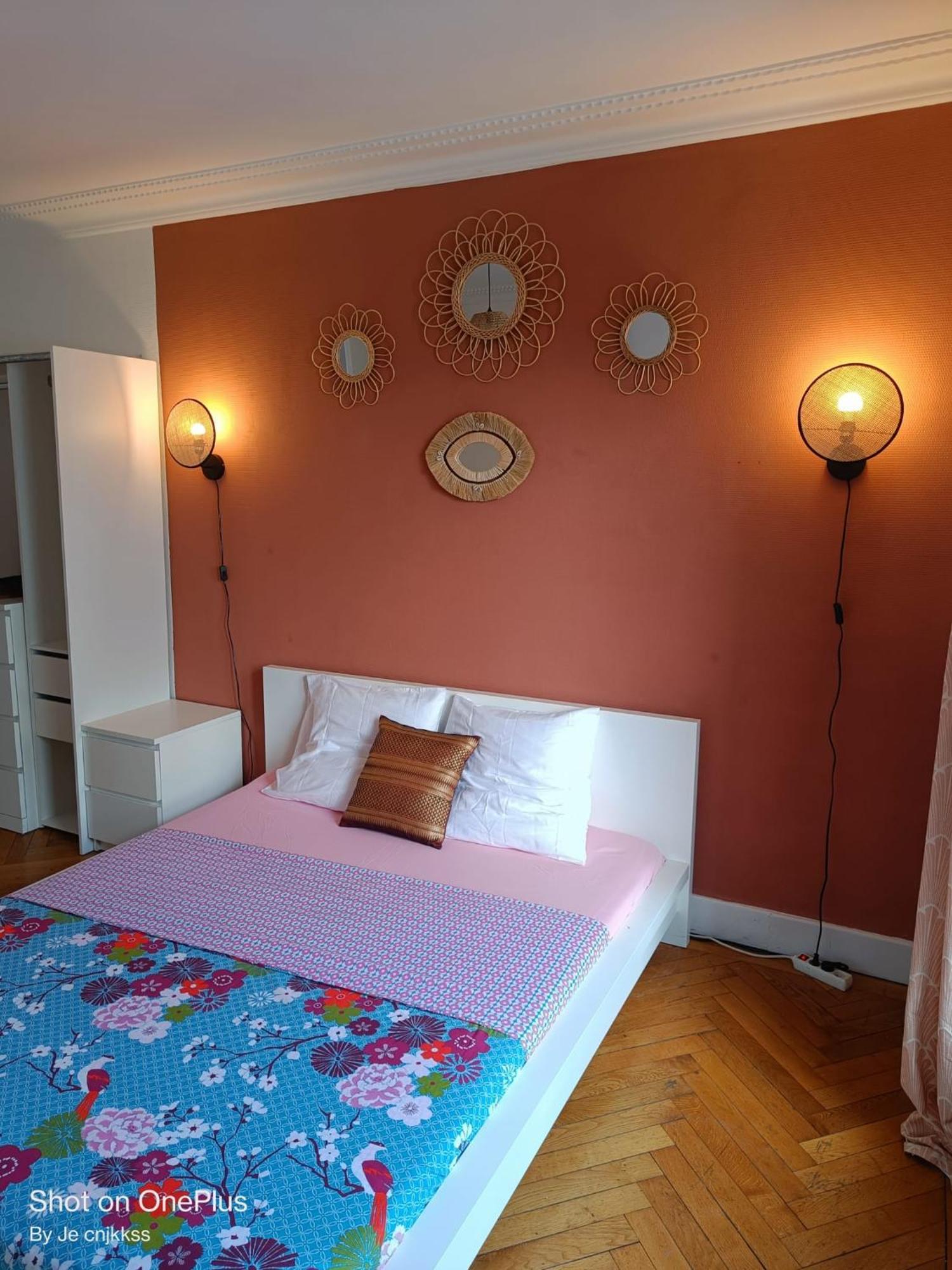 Belle D'hote Avec Balcon Prive - 3 Mins Gare - Geneve Acces Direct Annemasse